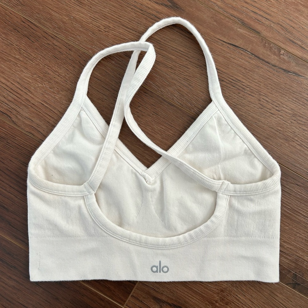 ALO Yoga Women's Sports Bra